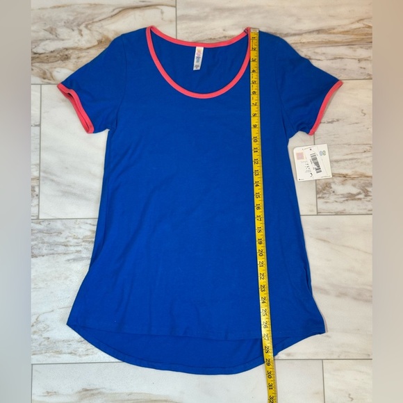 LuLaRoe Classic Tee Blue with Pink Trim – Size XS – NWT - Picture 5 of 7